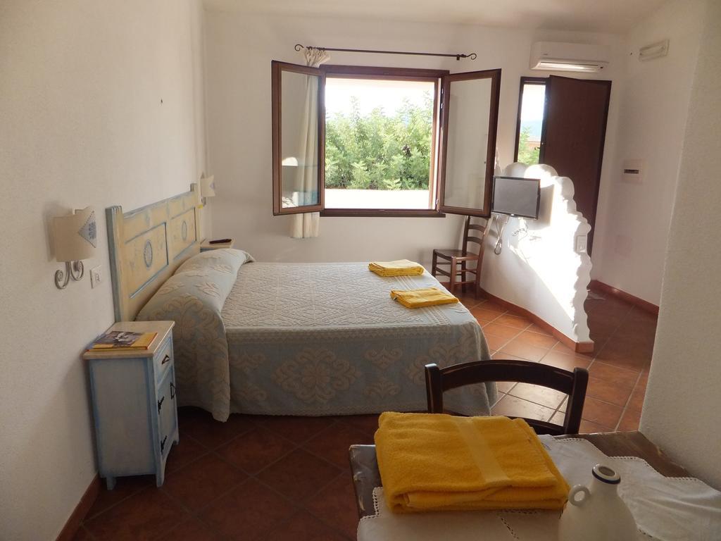 Bed and Breakfast Grazia Deledda Galtellì Exterior foto
